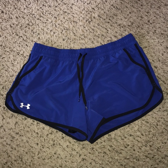 Under Armour athletic shorts built in spandex - Picture 1 of 4